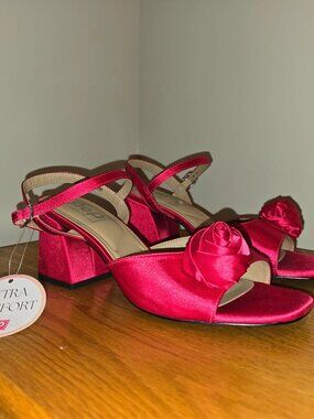 POP fuschia pink satin rose block heel sandals size 10M